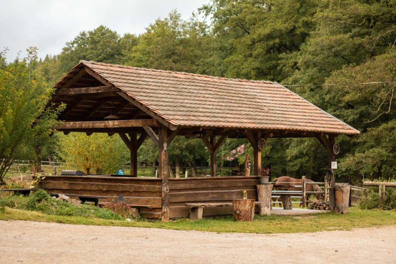 Villa Ranc Cerveny Mlyn Lisov  Esterno foto