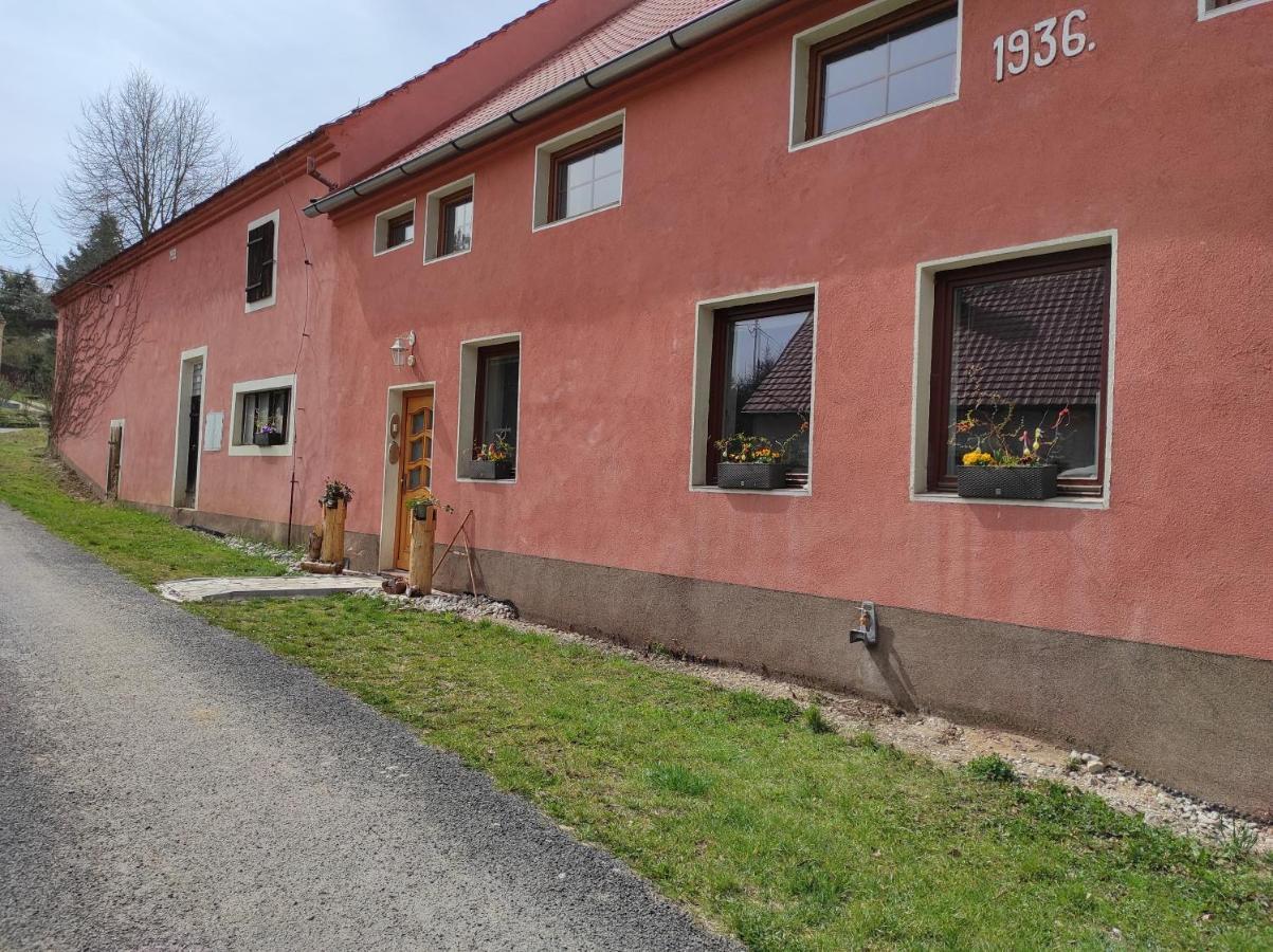 Villa Ranc Cerveny Mlyn Lisov  Esterno foto